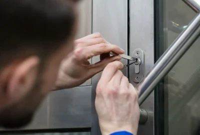 Κλειδαρας Ανοιγμα Πορτας